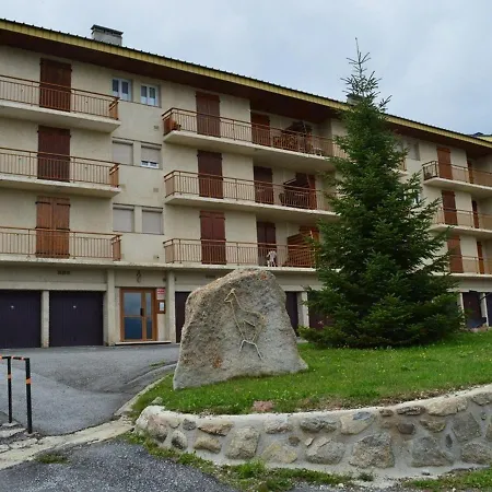 T2 Au Pied Des Pistes Avec Parking Prive - Fr-1-593-79