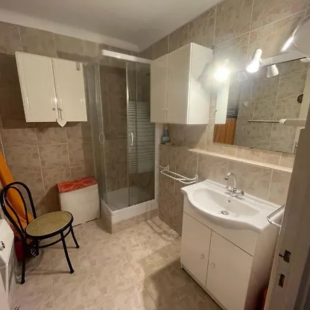 T2 Au Pied Des Pistes Avec Parking Prive - Fr-1-593-79