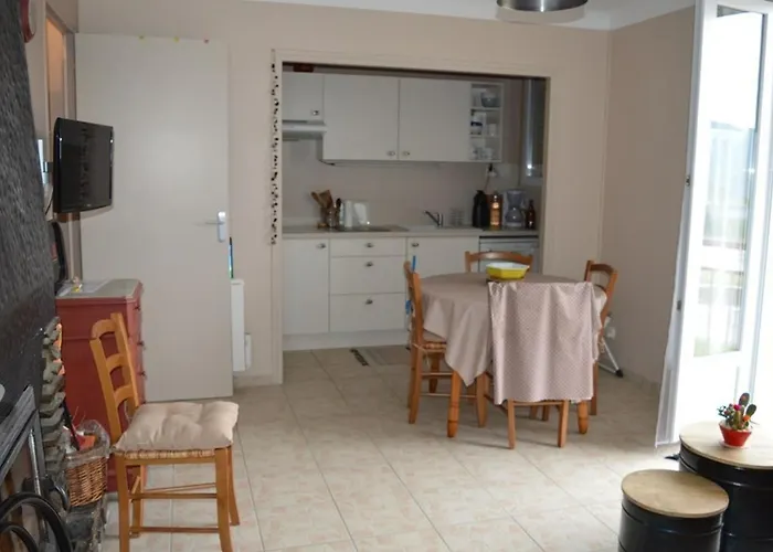 T2 Au Pied Des Pistes Avec Parking Prive - Fr-1-593-79 Les Angles (Pyrenees-Orientales)